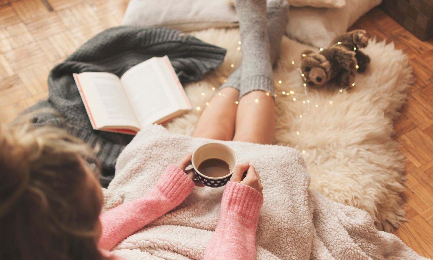 How to romanticize your life in 2025